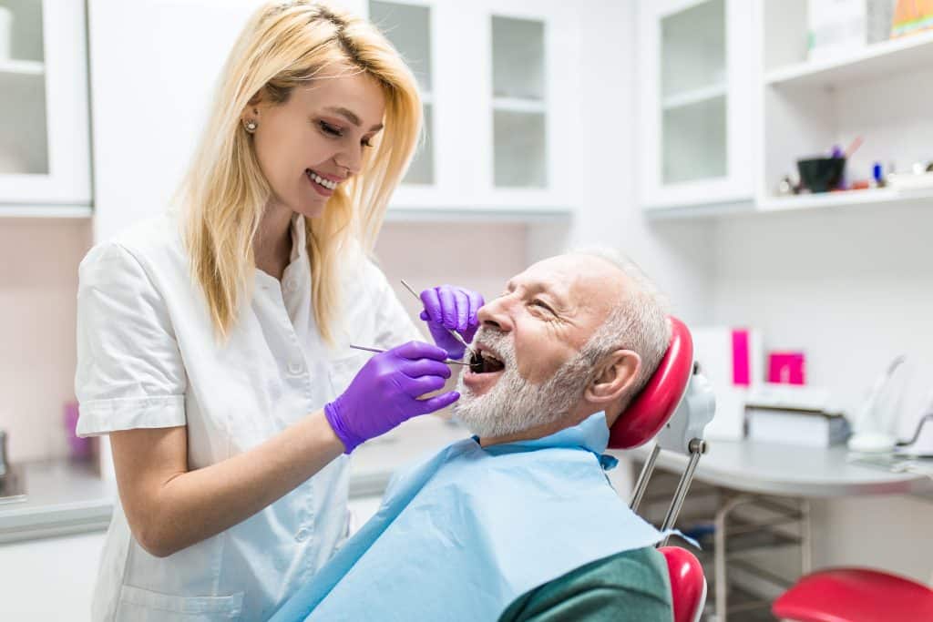 What are the Advantages of Fixed Dentures?